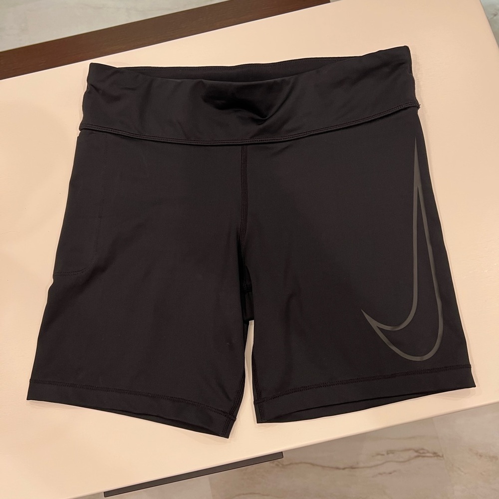 Nike shorts like new